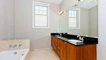 Building Photo - 1449 N Wicker Park Ave