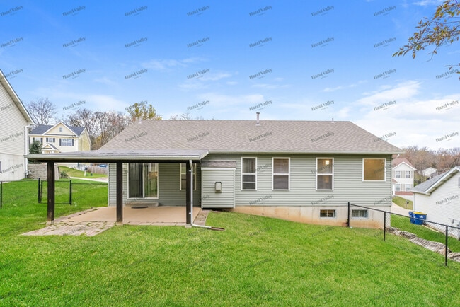 Building Photo - 106 Silica Dr
