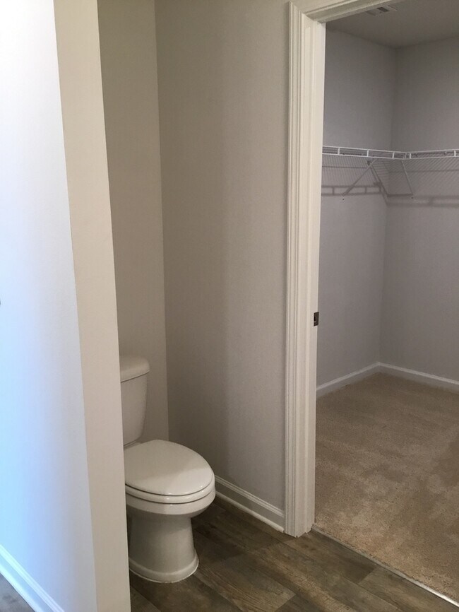 Building Photo - Beautiful 3/2 Family home in Beulah- Close to Navy Federal Credit Union Main Campus!