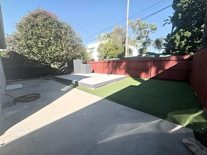 Building Photo - 2416 Boone Ave