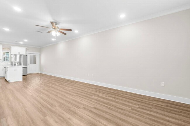 Building Photo - 118 N Sand Palm Rd