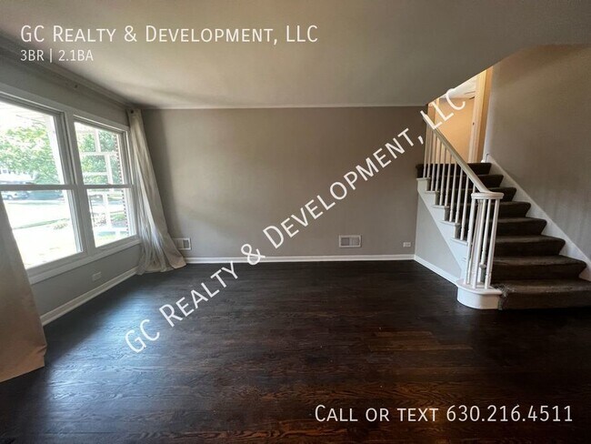 Building Photo - ***SINGLE FAMILY FLOSSMOOR HOME / 3 BDRM /...
