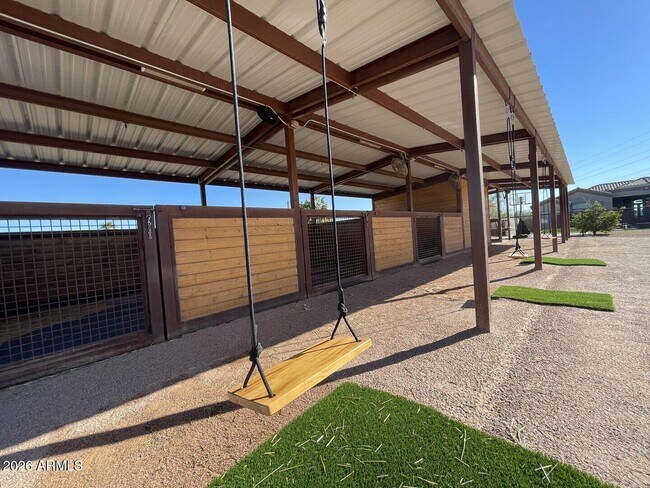 Building Photo - 12198 E Doubletree Ranch Rd