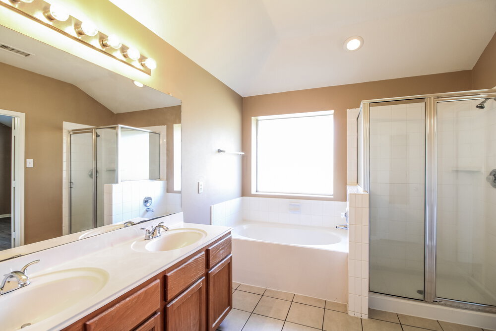 Building Photo - 21502 Broadstone Dr