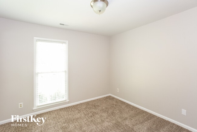 Building Photo - 8304 Lacewood Pl