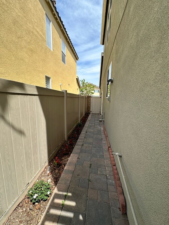 Building Photo - 16791 Wanderly Ln