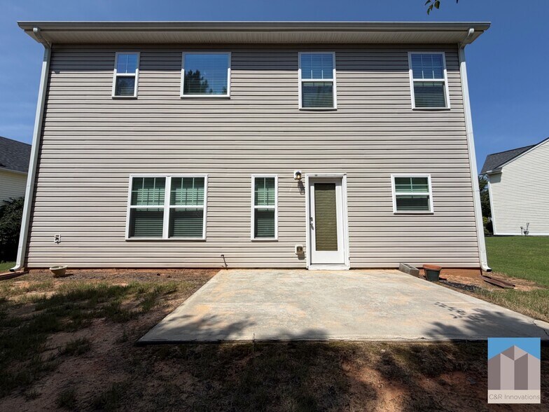 Building Photo - 881 Franklin Mill Trce