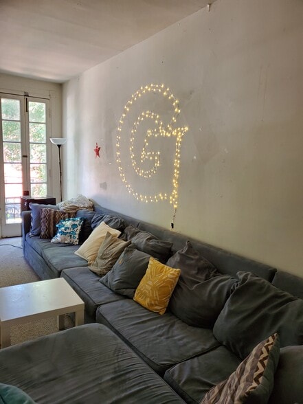 Building Photo - 3340 Prospect St NW