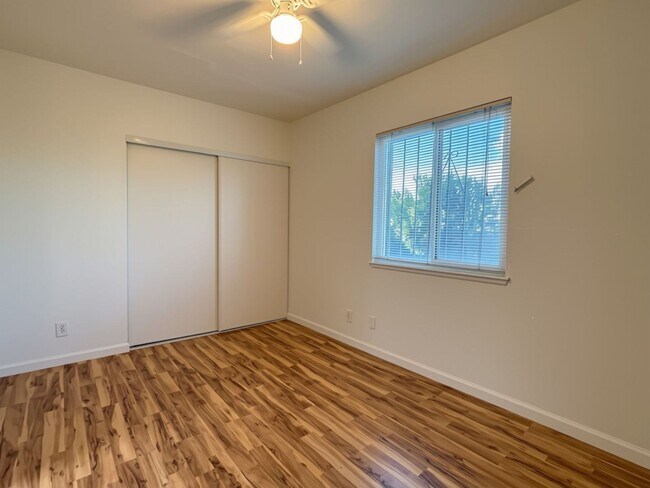 Building Photo - 433 Las Casitas Way