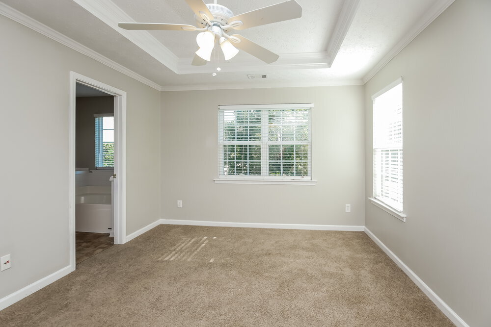 Building Photo - 1405 Buckingham Pl