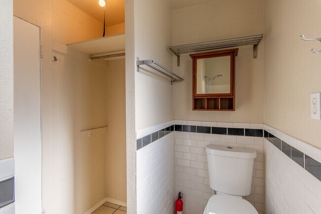 Building Photo - 4518-4522 52nd Street