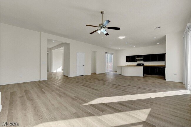 Building Photo - 7931 Campers Village Ave