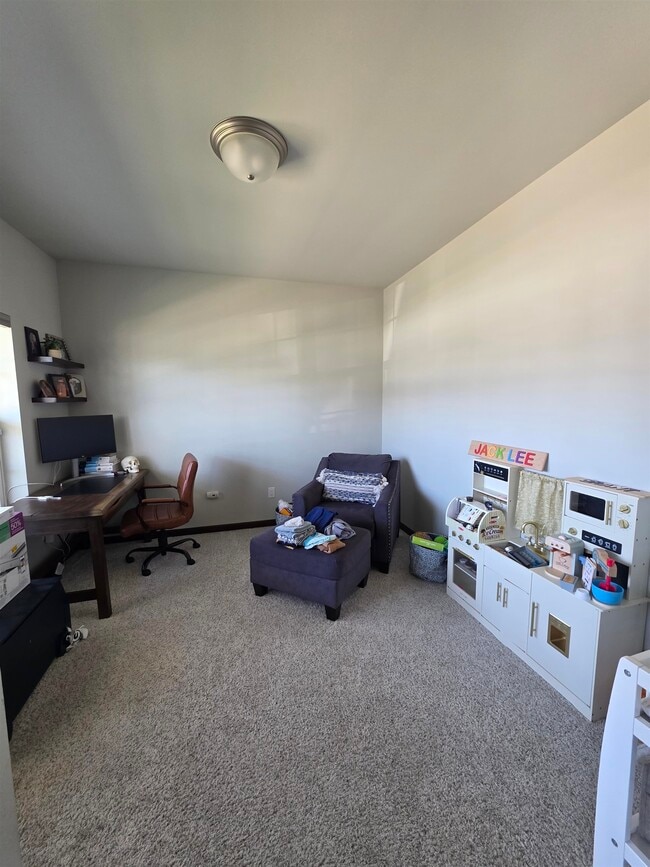 Building Photo - 9933 Cape Silver Way