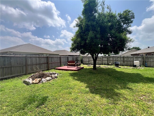 Building Photo - 2009 S 11th St