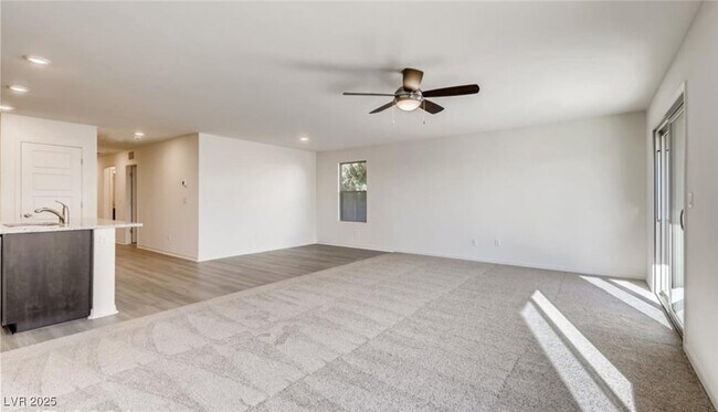 Building Photo - 610 Abrazar Ave