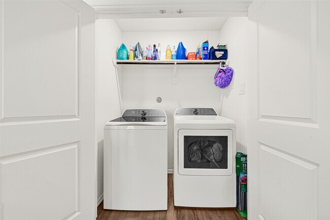 Building Photo - 22326 Mountain Pne Dr