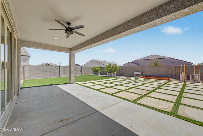 Building Photo - 30731 W Monterey Dr