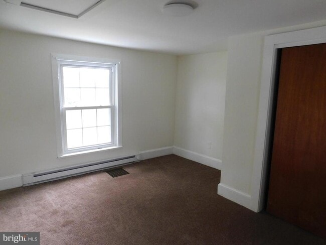 Building Photo - 13142 Lord Fairfax Hwy