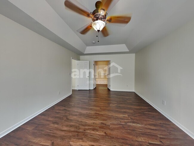 Building Photo - 3007 Linstead Dr