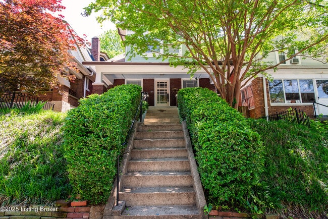 Primary Photo - 1604 Edgeland Ave