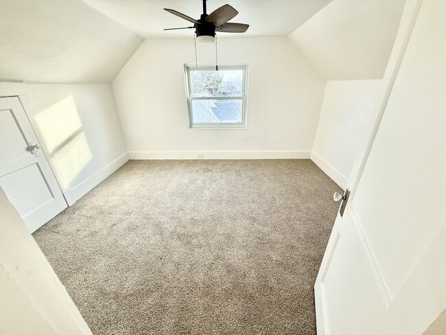 Building Photo - 2413 Milburn St