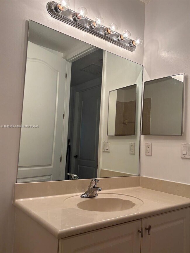 Building Photo - 413 SW 147th Ave