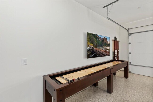 Building Photo - 51120 Avenida Navarro