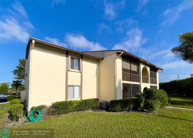 Building Photo - 317 Knotty Pine Cir