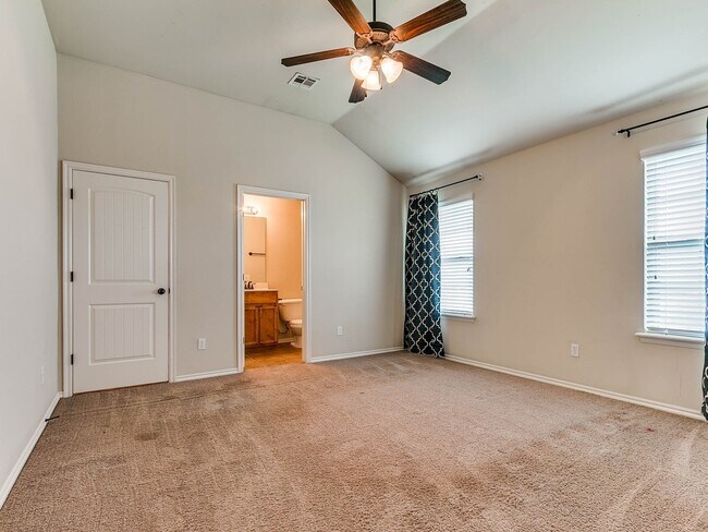 Building Photo - 3 Bed/2 Bath in Sonador of Montague Subdivision - Deer Creek Schools