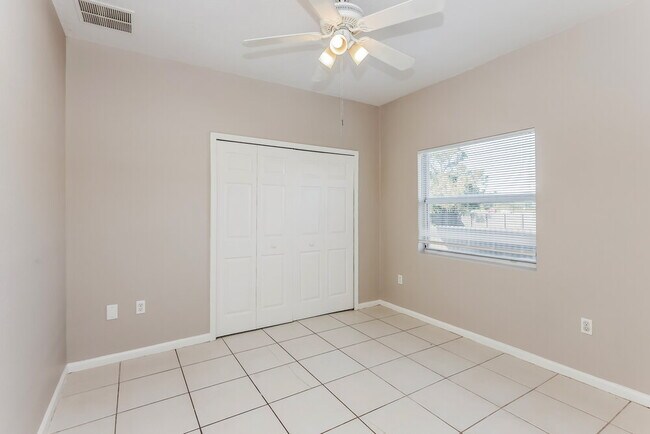 Building Photo - 3005 21st St SW