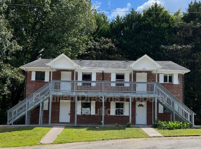 Primary Photo - 1502 Oakshire Ct
