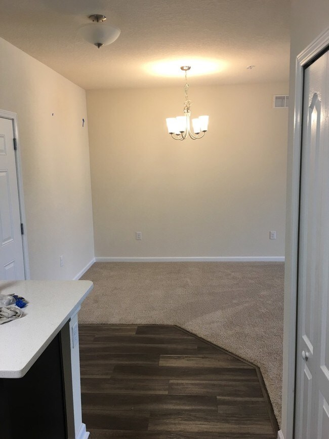 Building Photo - 3/2 Condo in Desirable Town Center Area/ Southside Blvd Jax!