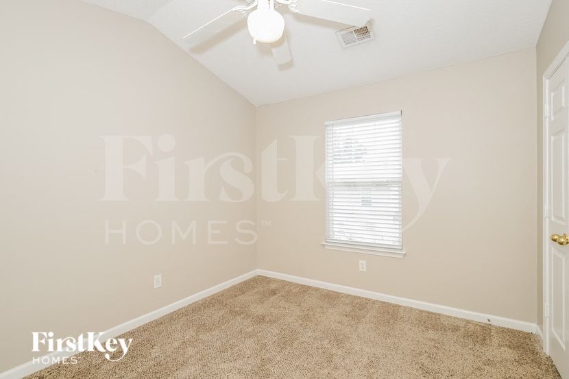 Building Photo - 137 Watercress Ct