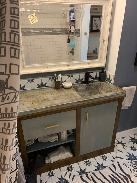 Building Photo - 6215 Monterey Rd