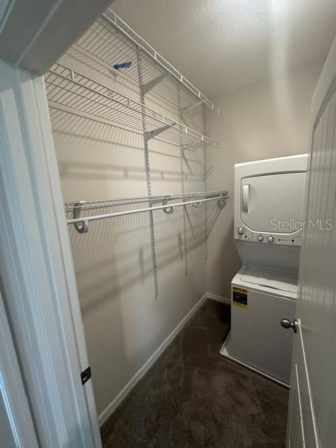 Building Photo - 1996 N Old Killarney St