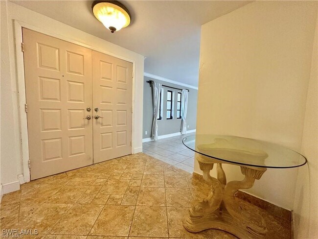 Building Photo - 6113 Deer Run