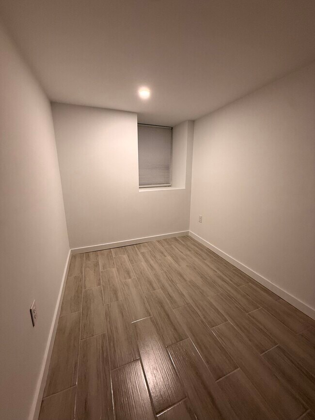 Building Photo - 3340 Potter St