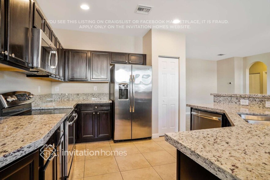 Building Photo - 23391 SW 118 Ave