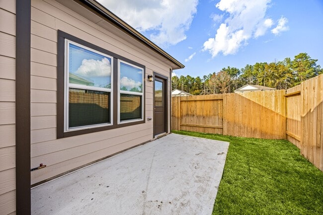 Building Photo - 302 Brazen Forest Trl