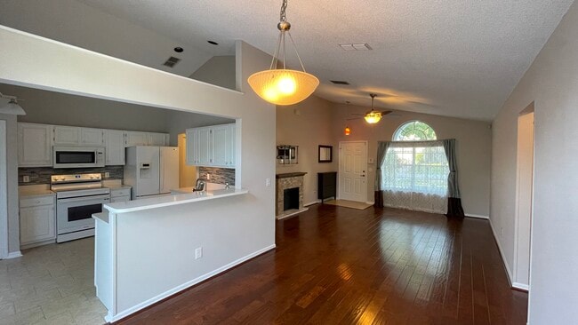 Building Photo - 2446 Briarcreek Dr