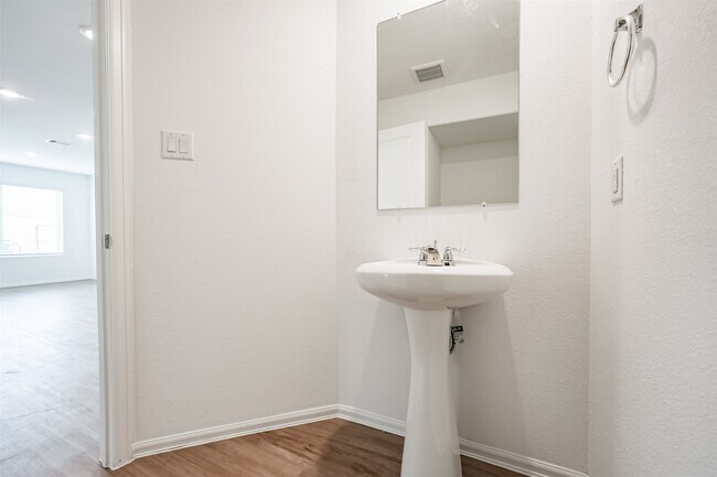 Building Photo - 4138 Zavala Ml St