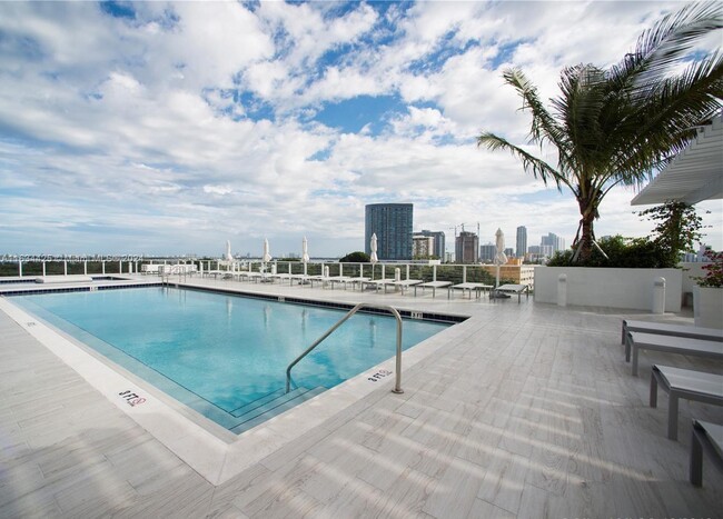 Building Photo - 4250 Biscayne Blvd