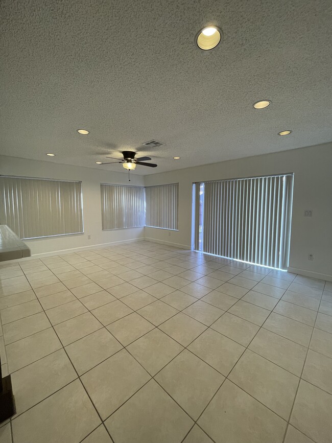 Building Photo - 13261 SW 102nd Terrace