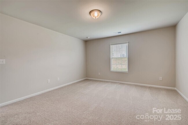 Building Photo - 3113 Treyson Dr