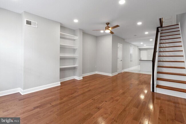 Building Photo - 1602 S LeCount St