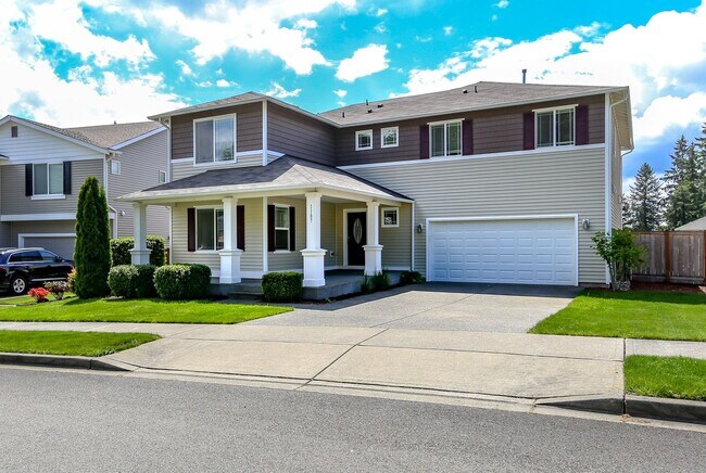 Building Photo - Spacious 4-Bedroom DuPont Home with AC
