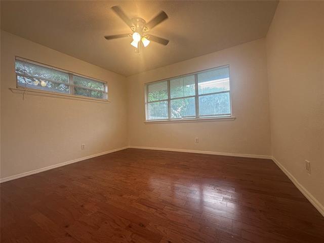 Building Photo - 304 N Central Expy