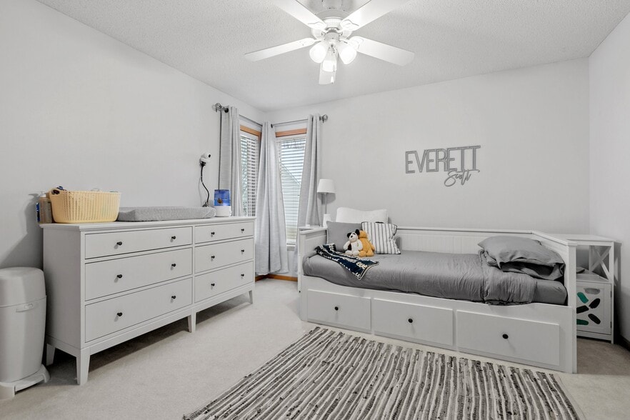 Building Photo - 8633 Carriage Hill Ct