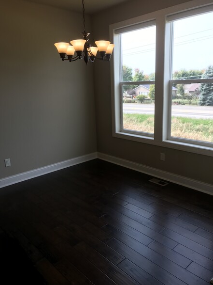 Building Photo - 2717 London Dr