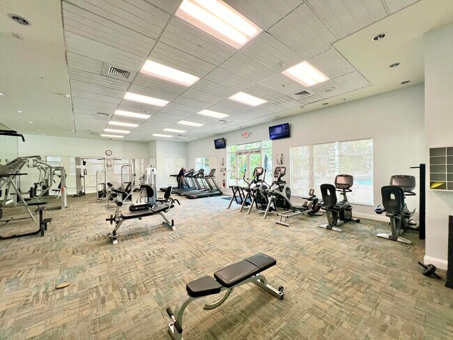 Building Photo - 600 S Dixie Hwy